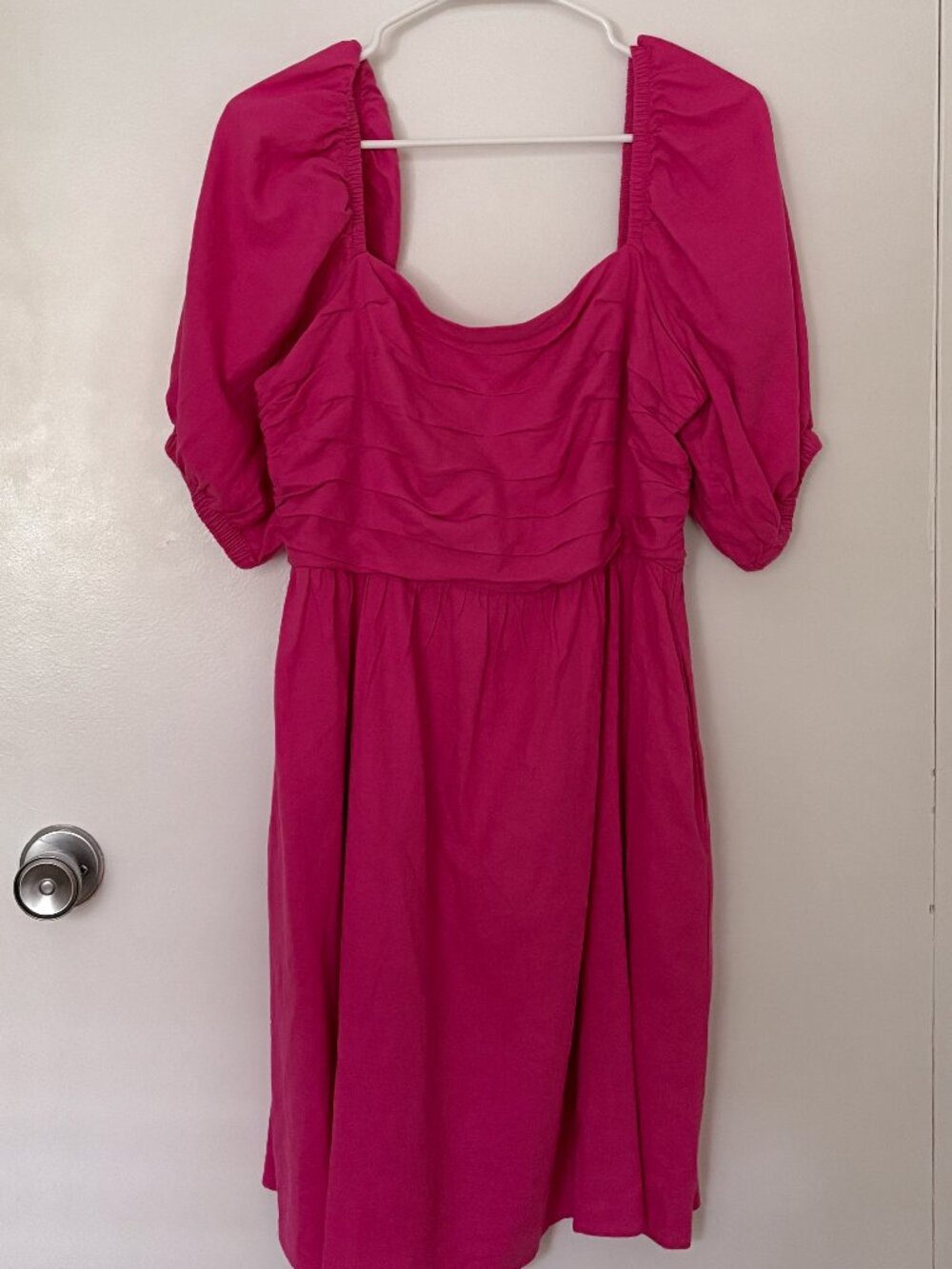 New York and Company Puff-Sleeve Smocked Shift Dress